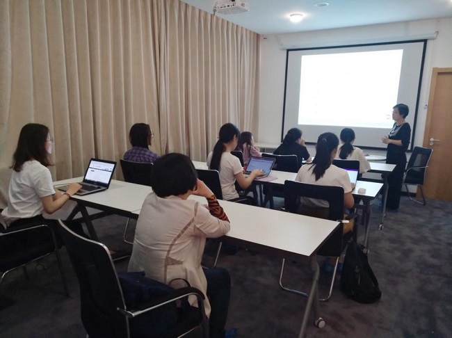 学习与认知科学研究中心系列工作坊:“走进婴儿实验”专题讲座1.jpg
